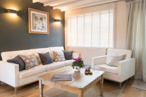 The Hideaway, sleeps 2 in Wells next-the-Sea!
